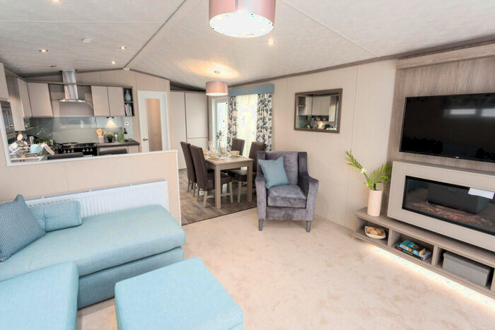 2 Bedroom Park Home For Sale In Bedford Bank, Wisbech, PE14