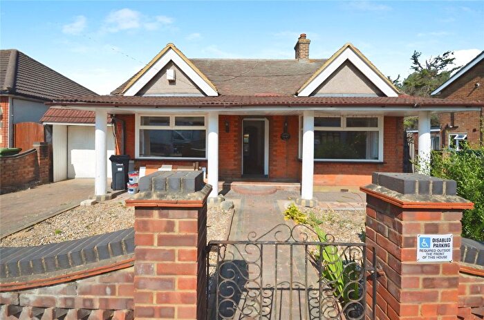 3 Bedroom Bungalow To Rent In Lower Mardyke Avenue, Rainham, Essex, RM13