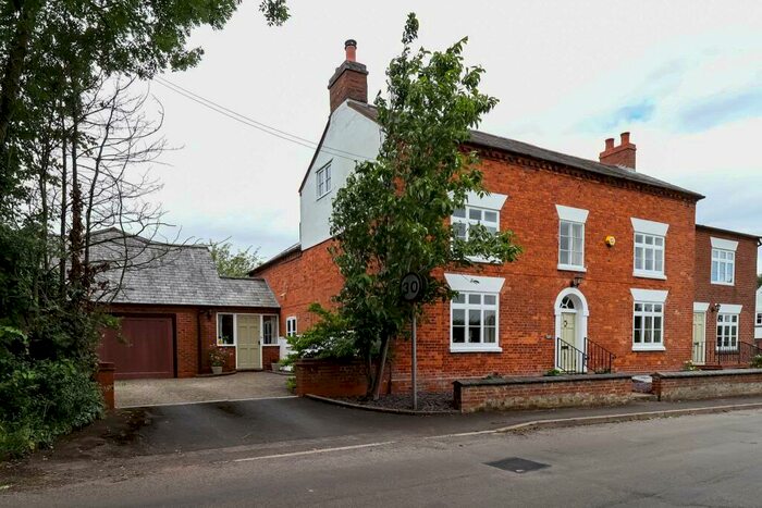 6 Bedroom Detached House For Sale In The Meet House, Main Street, Bruntingthorpe, Lutterworth, LE17