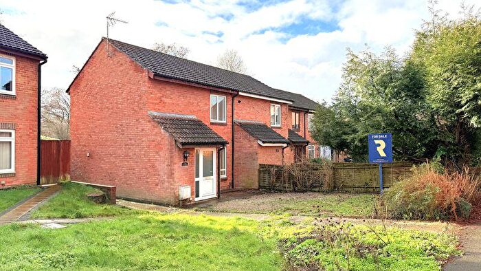 2 Bedroom End Of Terrace House For Sale In Lime Close, Frome, BA11