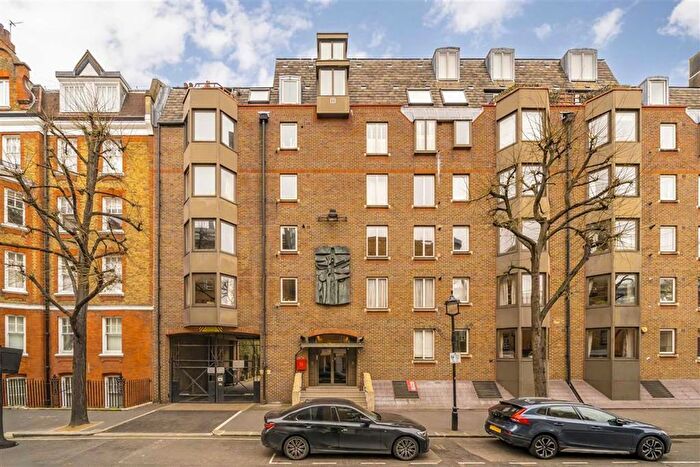 3 Bedroom Flat For Sale In Greycoat Street, Westminster, SW1P
