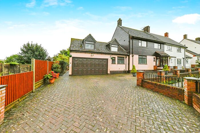 3 Bedroom Semi-Detached House For Sale In Stringers Lane, Aston, Stevenage, Hertfordshire, SG2