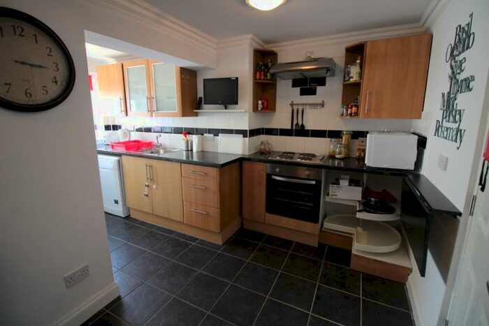 3 Bedroom Terraced House To Rent In Crwys Place, Roath, CF24