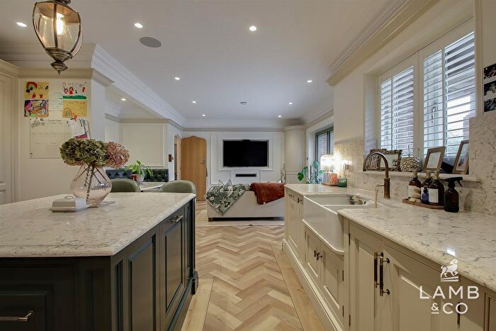 4 Bedroom Detached Bungalow For Sale In Lancaster Gardens East, Clacton-On-Sea, CO15