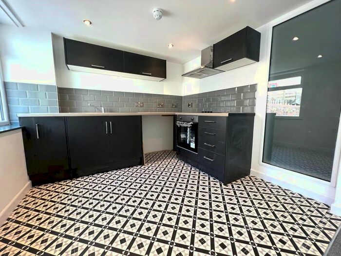 1 Bedroom Flat To Rent In Queens Road, Aberystwyth, SY23