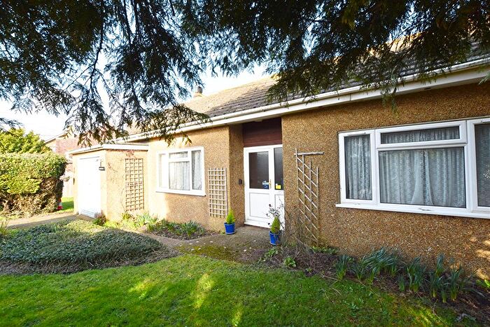 3 Bedroom Bungalow For Sale In Sea Road, Winchelsea Beach, Winchelsea, TN36