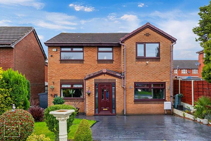 4 Bedroom Detached House For Sale In Elsdon Drive, Atherton, M46