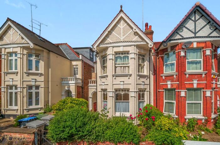 Studio To Rent In Cranhurst Road, London, NW2