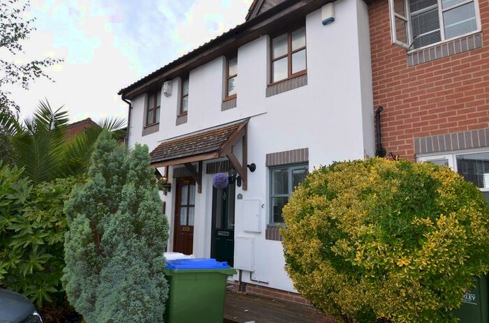 2 Bedroom Terraced House To Rent In Hawthorn Terrace, Blackfen, DA15