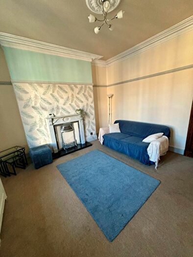 2 Bedroom Flat To Rent In Holburn Street, City Centre, Aberdeen, AB10