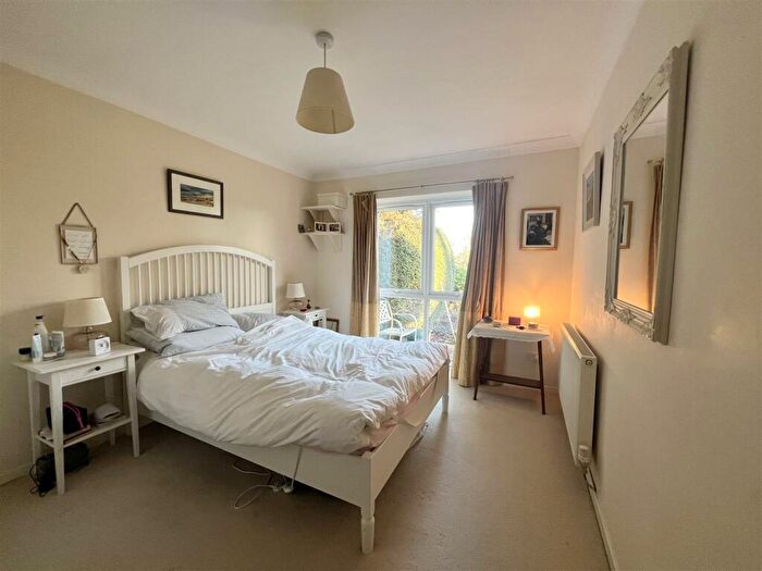 2 Bedroom Apartment For Sale In Welcombe Road, Stratford-Upon-Avon, CV37