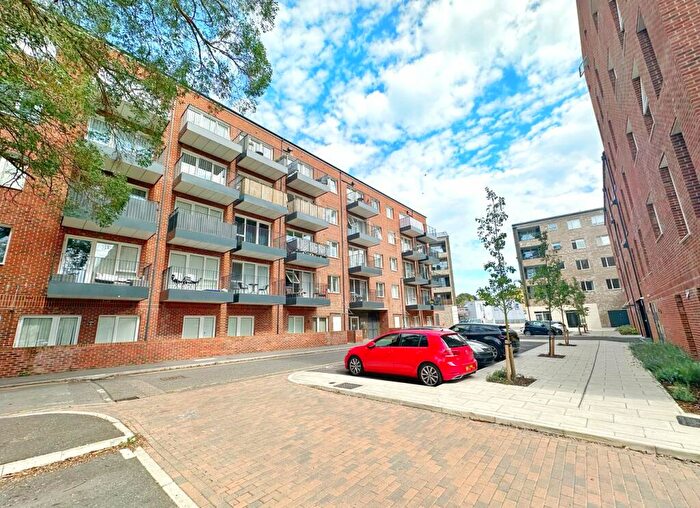 2 Bedroom Apartment For Sale In Station Road, Bishops Stortford, CM23