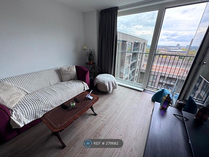 1 Bedroom Flat To Rent In Avebury Boulevard, Milton Keynes, MK9