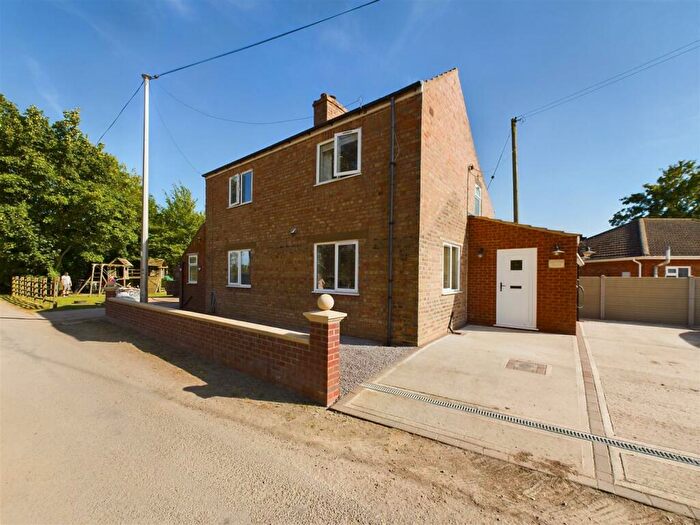 2 Bedroom Detached House For Sale In Main Street, Gayton Le Marsh, LN13