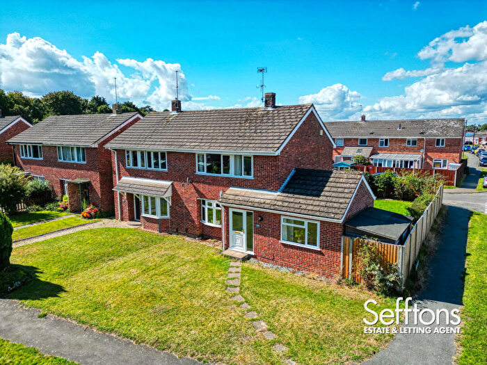 4 Bedroom Semi-Detached House For Sale In Blithewood Gardens, Norwich, Norfolk, NR7
