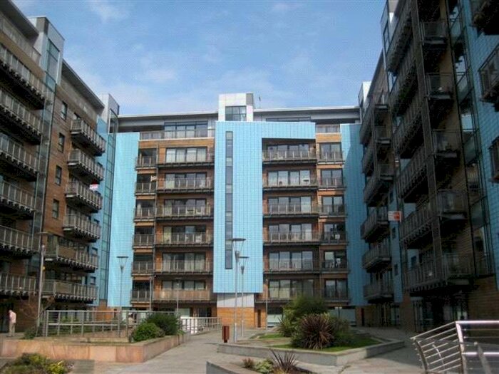 2 Bedroom Apartment To Rent In Breadalbane Street, Edinburgh, EH6