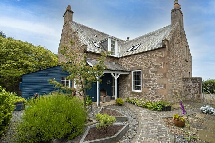 4 Bedroom Detached House For Sale In Tree Nursery House & Paddock, Panmure, Carnoustie, Angus, DD7