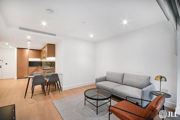 1 Bedroom Apartment For Sale In Salisbury House, Prince Of Wales Drive, SW11