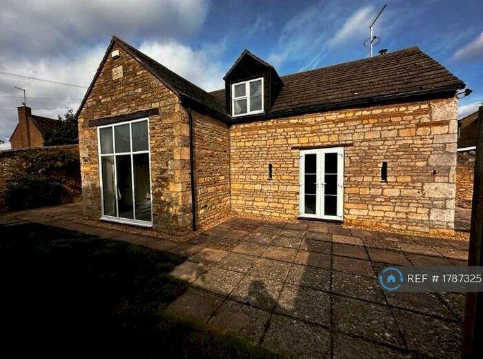 3 Bedroom Detached House To Rent In Main Street, Ailsworth, Peterborough, PE5