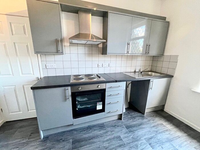 Studio To Rent In Balne Avenue, Wakefield, WF2