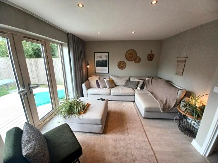 3 Bedroom Semi-Detached House To Rent In Chantrey Close, Leeds, West Yorkshire, LS14