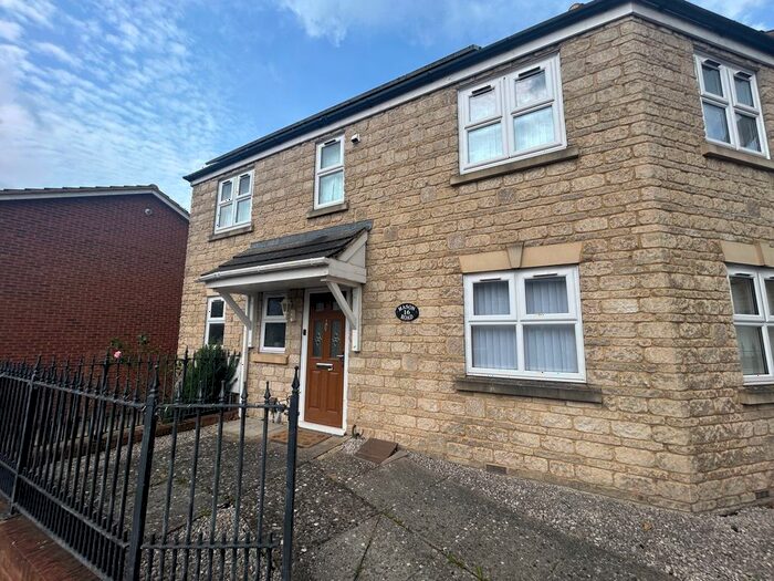 3 Bedroom Property To Rent In Mason Road, Swindon, SN25