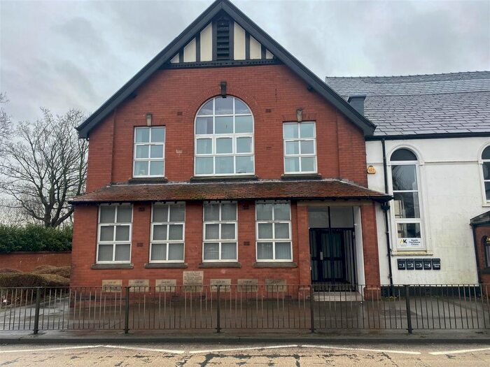 1 Bedroom Flat To Rent In Watkin Lane, Lostock Hall, Preston, PR5