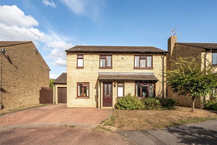 4 Bedroom Detached House For Sale In Lyndhurst Close, Woodmancote, Cheltenham, Gloucestershire, GL52