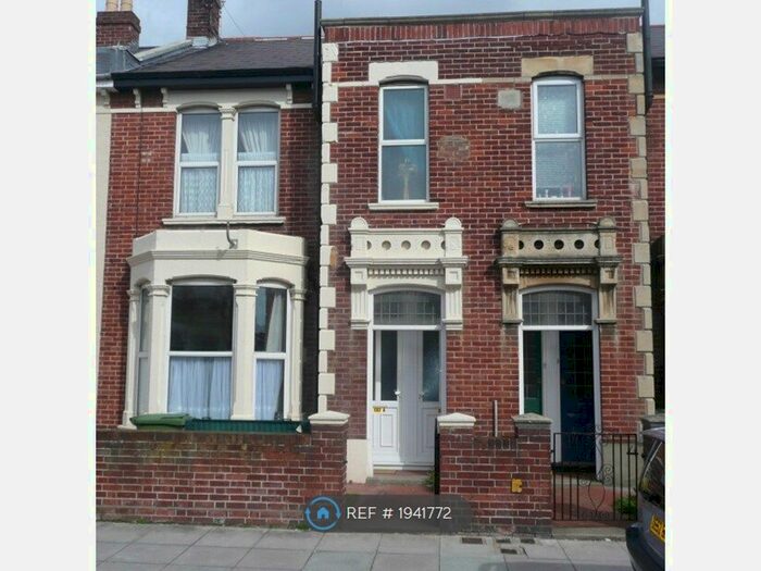 2 Bedroom Flat To Rent In Chichester Road, Portsmouth, PO2