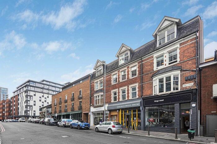 2 Bedroom Flat To Rent In Stirling House, - Kings Road, Reading, RG1