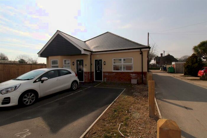 2 Bedroom Bungalow To Rent In Lower Ashley Road, New Milton, BH25