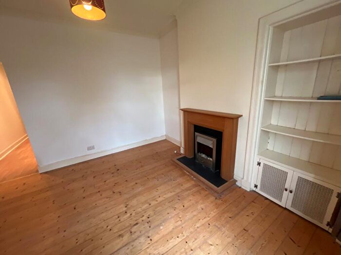 1 Bedroom Flat To Rent In St James Place, Threemiletown, West Lothian, EH49