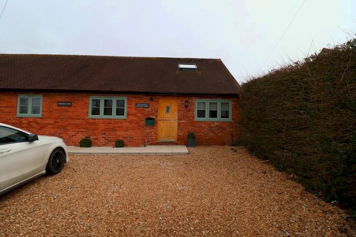 1 Bedroom Property To Rent In Henton, Chinnor, OX39