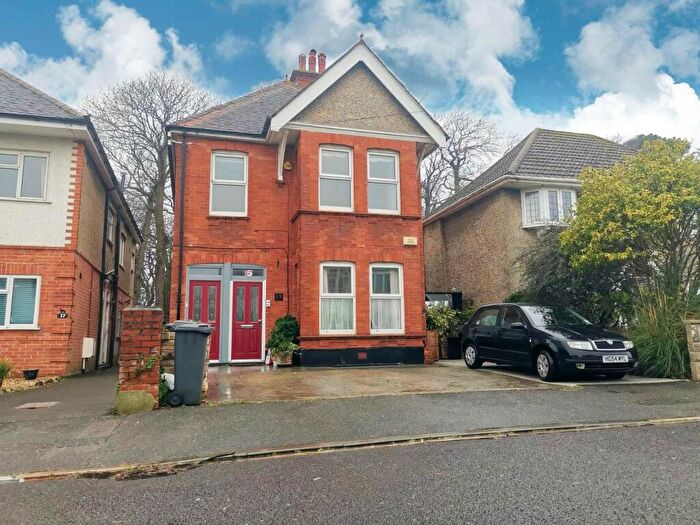 4 Bedroom Maisonette To Rent In Seaward Avenue, Southbourne, BH6