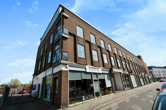 1 Bedroom Flat To Rent In Baddow Road, Chelmsford, CM2