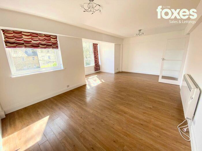 2 Bedroom Flat To Rent In West Cliff Road, Westbourne, Bournemouth, BH2