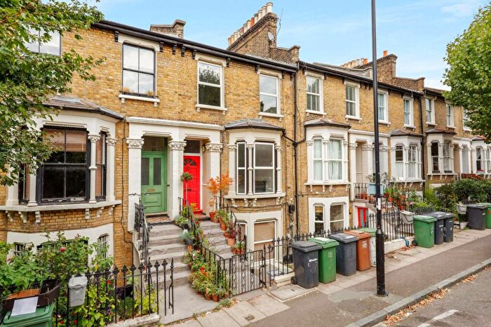1 Bedroom Flat To Rent In Kitto Road, Brockley, London, SE14