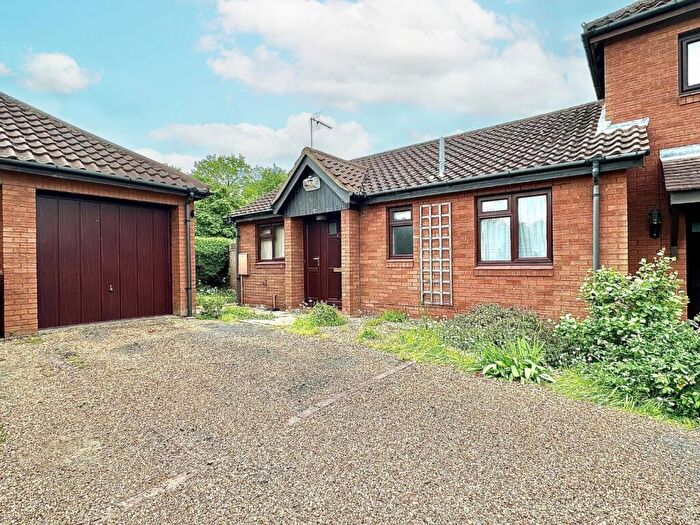 2 Bedroom Semi-Detached Bungalow For Sale In Falconers Rise, East Hunsbury, Northampton, NN4