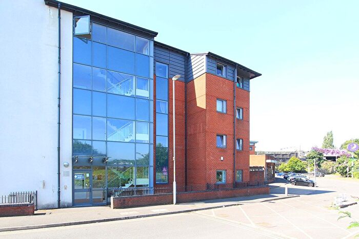 2 Bedroom Flat To Rent In Broad Gauge Way, Wolverhampton, WV10