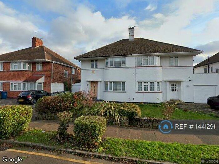 4 Bedroom Semi-Detached House To Rent In Howberry Road, Edgware, HA8