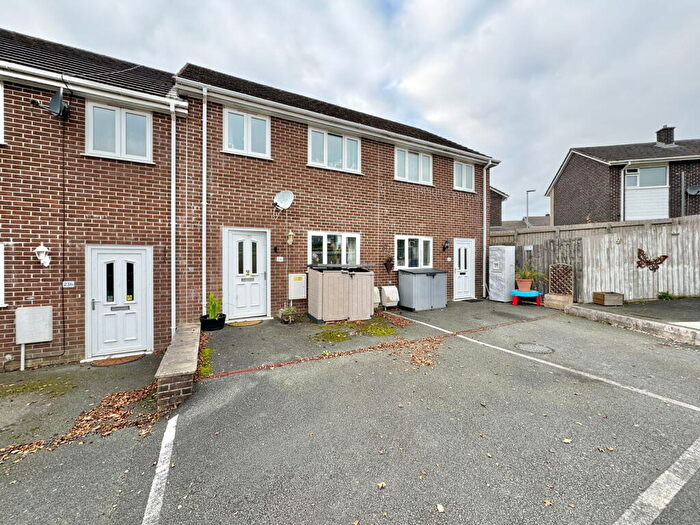 2 Bedroom Terraced House For Sale In Fraser Road, Tamerton Foliot, Plymouth, PL5