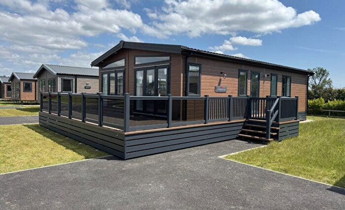 2 Bedroom Park Home For Sale In Nottage Park Lodges – South Wales, CF36