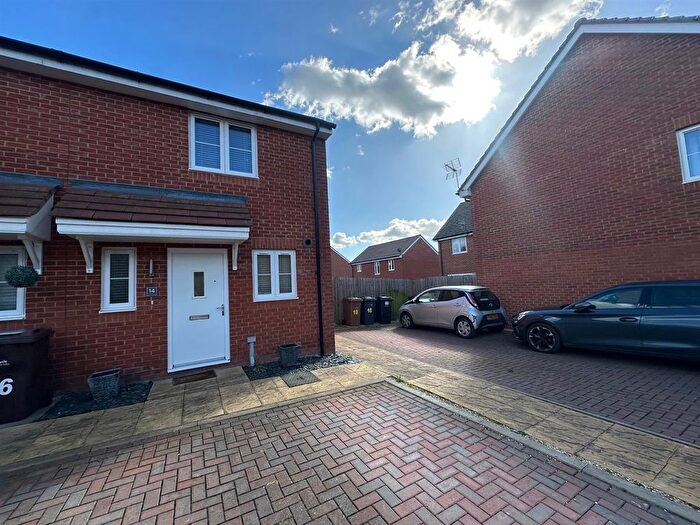 2 Bedroom Property To Rent In Thicket Road, Picket Piece, Andover, SP11