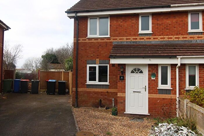 3 Bedroom Semi-Detached House To Rent In Elkfield Drive, Blackpool, Lancashire, FY3
