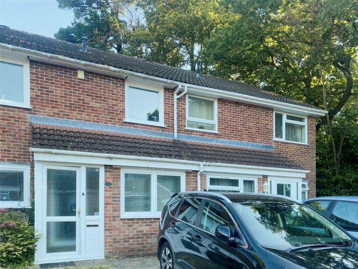 4 Bedroom Terraced House To Rent In Fitzroy Close, Southampton, Hampshire, SO16