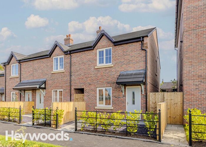 3 Bedroom Town House For Sale In Tollhouse Court, Wrinehill, Crewe, CW3