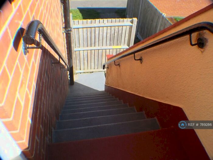 1 Bedroom Flat To Rent In Wilmott Close, Gosport, PO12