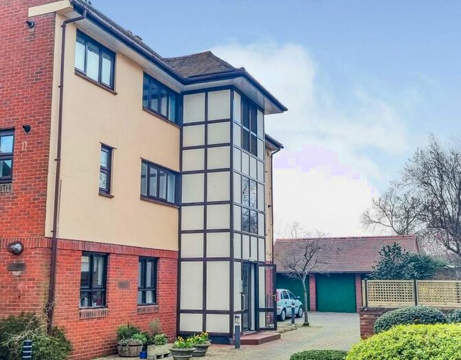 2 Bedroom Apartment To Rent In Grammar School Lane, Wimborne, BH21