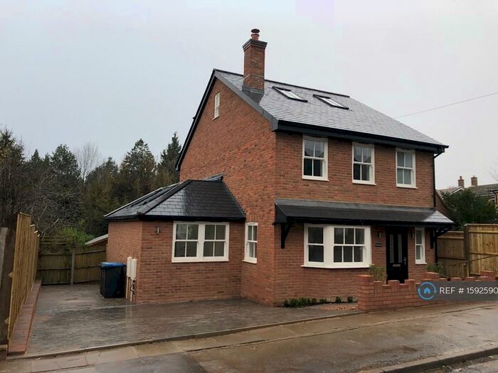 4 Bedroom Detached House To Rent In Longfield Road, Tring, HP23