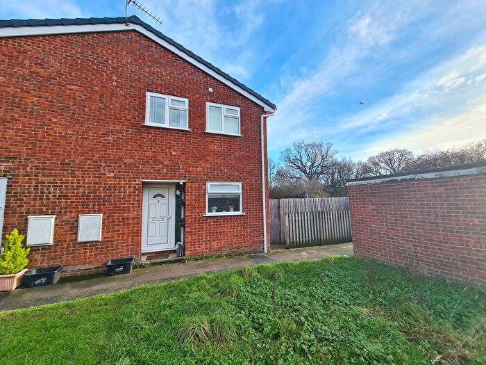 2 Bedroom Flat For Sale In Bowater Way, Calmore, SO40